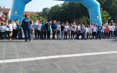 Uspješna tradicionalna ulična trka učenica i učenika osnovnih i srednjih škola