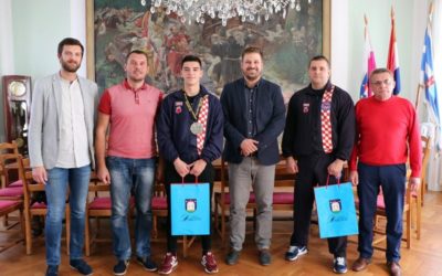 Viceprvak svijeta u K1 disciplini, Andrej Kedveš, na prijemu kod gradonačelnika