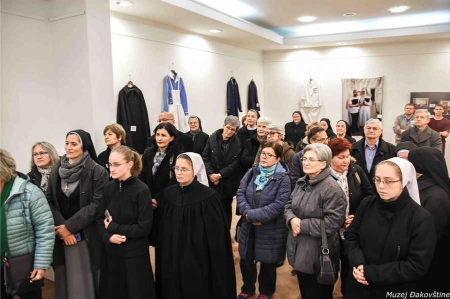 Otvorena izložba ”Početci sestrinstva u Hrvatskoj i Đakovštini”