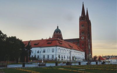 Odgoda prvopričesničkih i krizmenih slavlja te mjere zaštite za sprječavanje širenja koronavirusa na redovitim liturgijskim slavljima