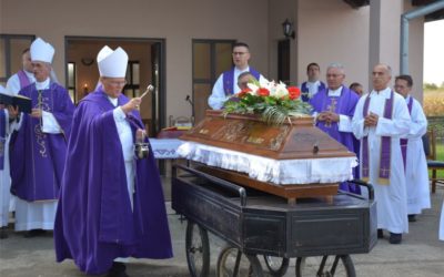 Misa zadušnica i sprovodni obredi vlč. Marka Karličeka