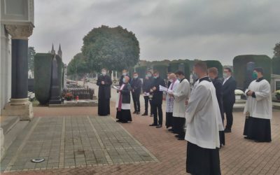Đakovački bogoslovi pohodili gradsko groblje