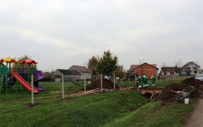 Uređuje se prostor dječjeg igrališta u Ivanovcima Đakovačkim