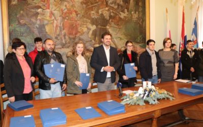 Objavljene privremene bodovne liste učeničkih i studentskih stipendija i financijskih potpora