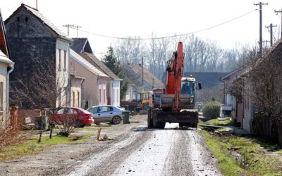 Izgradnja pješačkih staza glavna tema radnog sastanka u Budrovcima
