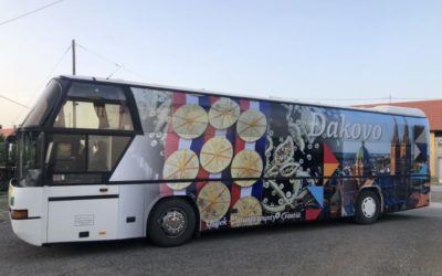 Grad Đakovo oslikao autobus đakovačkim motivima
