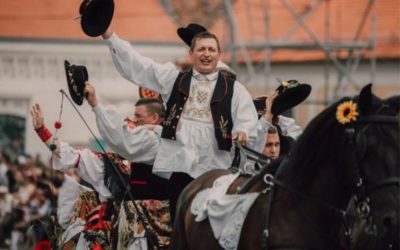 Otvaranje 55. Đakovačkih vezova uz scensku sliku „Moja duša bećarska…“