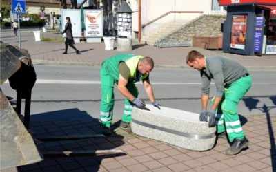 Vaze stare 30 godina zamijenjene novim žardinijerama