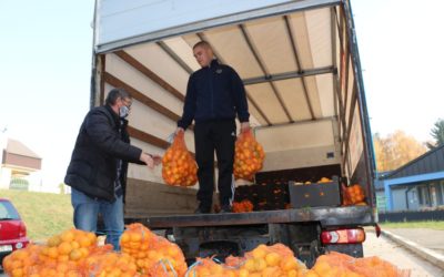 Donacija neretvanskih mandarina stigla u Đakovo
