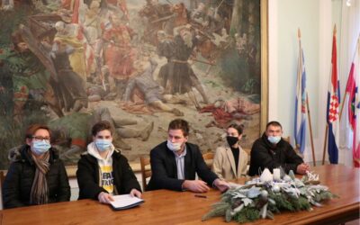 Potpisani ugovori za dodjelu stipendija i financijskih potpora s učenicima i studentima prve godine