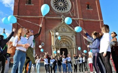 Puštanje plavih balona i plava rasvjeta povodom Svjetskog dana dijabetesa