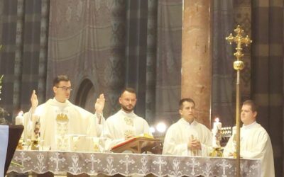 Pod geslom “Odvaži se i budi hrabar” vlč. Nikola Klemen proslavio Mladu misu