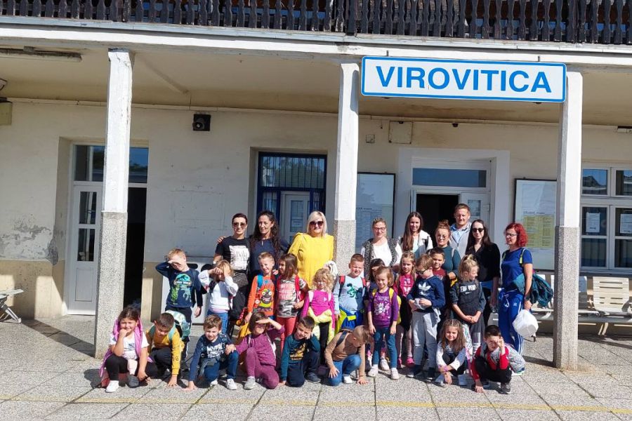 Vrtićke “Sovice” posjetile Muzej malih vlakova u Virovitici