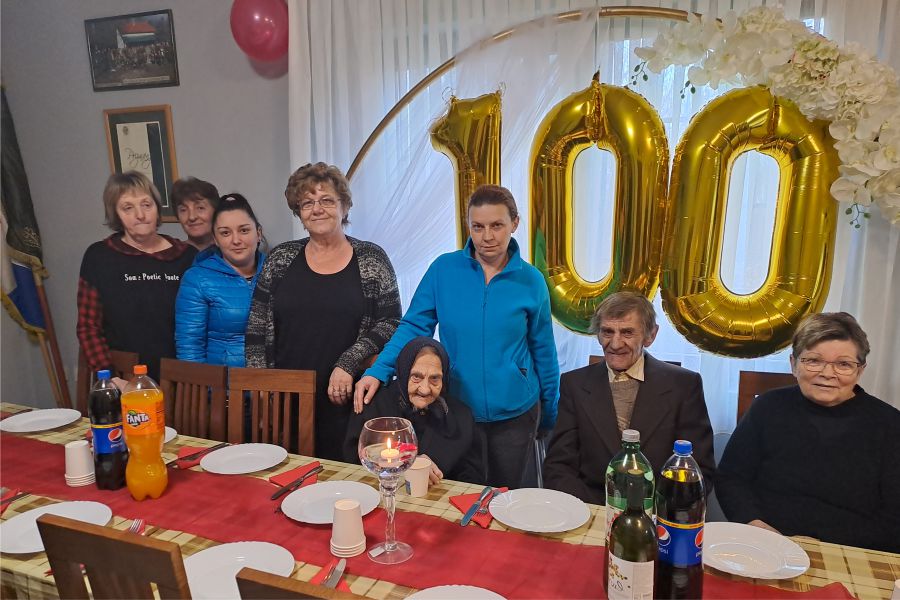 Baka Marija iz Mandićevca proslavila 100. rođendan