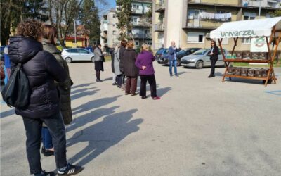 Stanarima “Trojke” predstavljene i podijeljene kantice za kuhinjski otpad