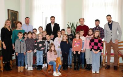 Učenici iz Budrovaca posjetili gradonačelnika i Gradsku upravu