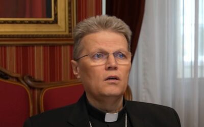 Uskrsna čestitka i pastirska poruka nadbiskupa Đure Hranića