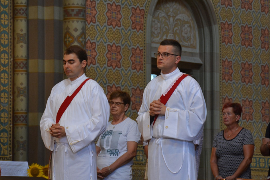 Josip Vuksanović slavi mladu misu u Semeljcima