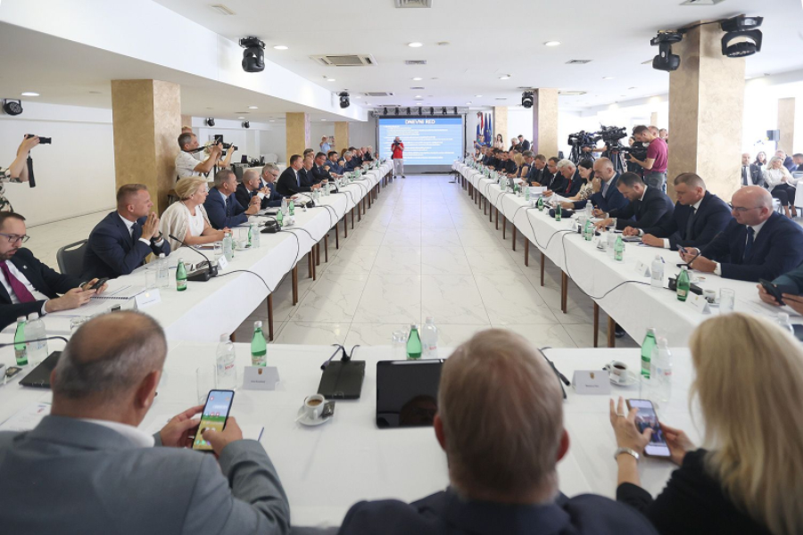 Održan novi sastanak Vlade sa županima u Sisku