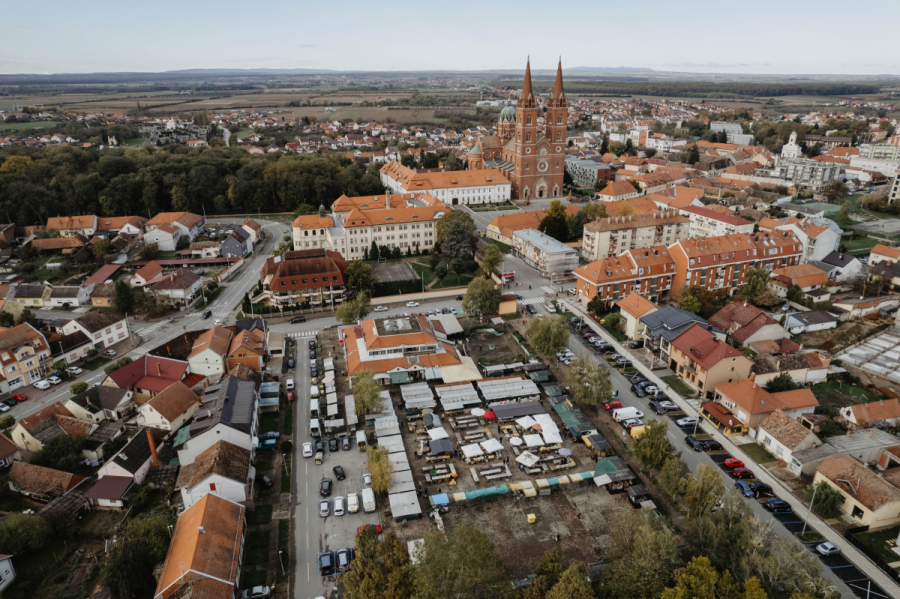 Odlukom gradonačelnika 1. i 3. studenoga proglašeni sajamskim danima