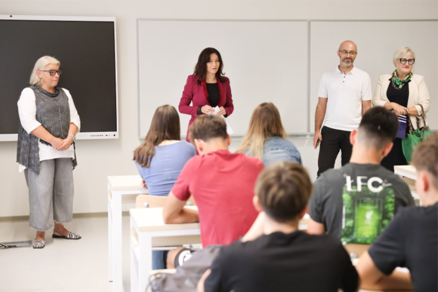 Novu školsku godinu učenici I. Gimnazije Osijek započeli u najmodernijoj školi u Hrvatskoj