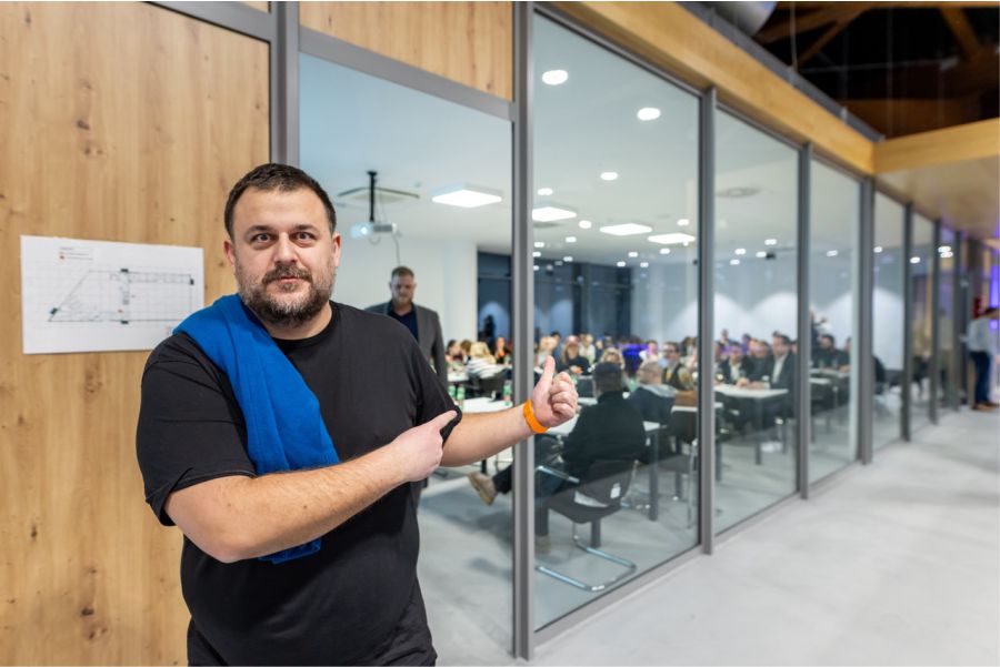 Pobijedite Deana Kotigu – znanjem, vinom i dobrom ekipom!