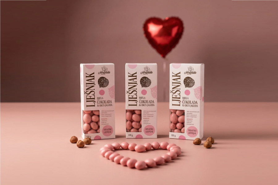 Ljubav na prvi zalogaj: spoj lješnjaka, bijele čokolade i jagode