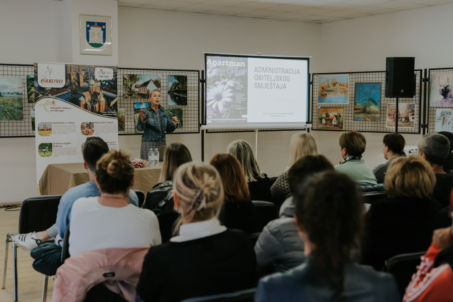 Besplatna edukacija za iznajmljivače – administracija obiteljskog smještaja i kako izbjeći najčešće greške u privatnom smještaju