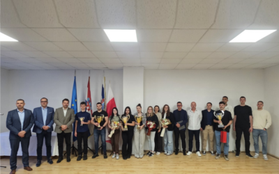 Održana svečanost dodjele priznanja najboljim sportašima i sportašicama Grada Đakova u 2025.