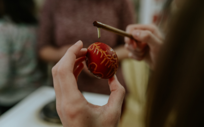 Tradicionalno šaranje jaja voskom proglašeno nematerijalnim kulturnim dobrom
