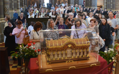 Relikvije sv. Male Terezije i njezinih roditelja u đakovačkoj katedrali