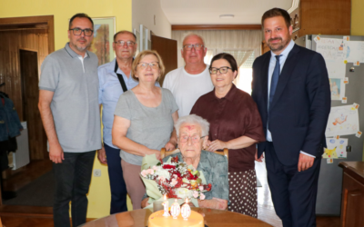 Stoti rođendan bake Ane Tomić – stoljeće ispunjeno obitelji radom i ljubavlju