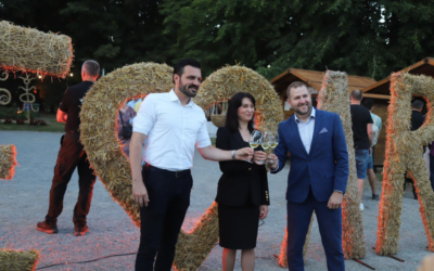 Srpanjskim izdanjem Večeri vina i umjetnosti završen Vinski mjesec u Osječko-baranjskoj županiji