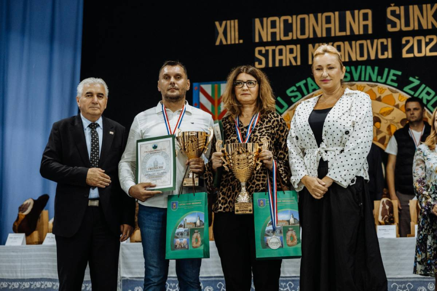 Dvostruka pobjeda đakovačkog kraja na Nacionalnoj šunkijadi: najbolje šunke stigle iz Piškorevaca i Kuševca